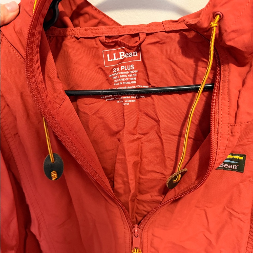 L.L. Bean Pink Adirondack Jacket - Picture 3 of 3
